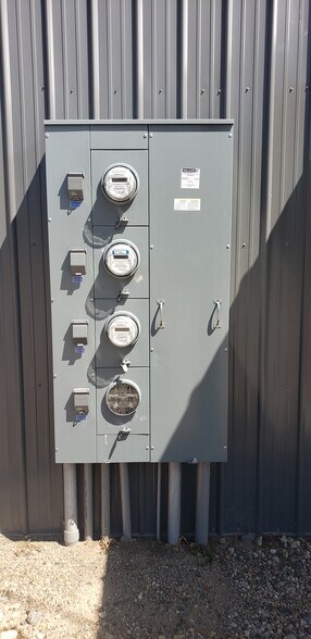 More Photos Of 815 E 1st Ave, Osakis Flex For Lease