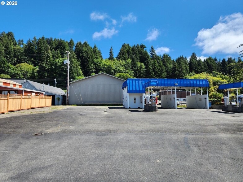 More Photos Of 542 Fir Ave, Reedsport Carwash For Sale