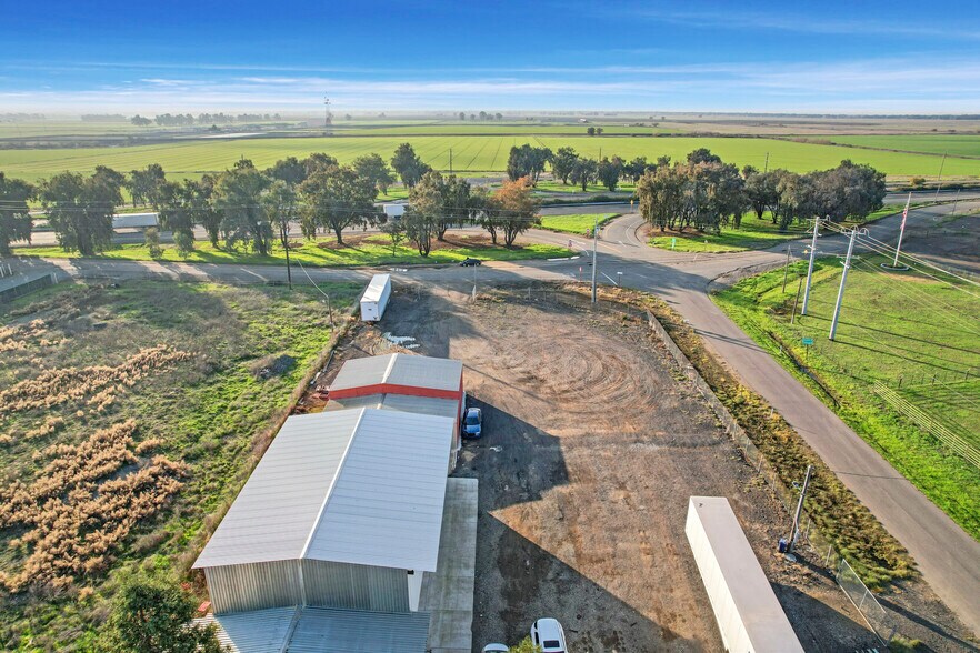 More Photos Of 10150 Mingo Rd, Galt Warehouse For Lease