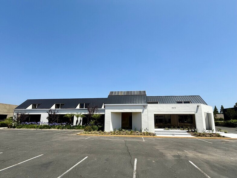 More Photos Of 14272 Chambers Rd, Tustin Warehouse For Lease