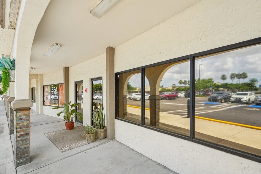 More Photos Of 1404 Del Prado Blvd S, Cape Coral Storefront Retail Office For Sale