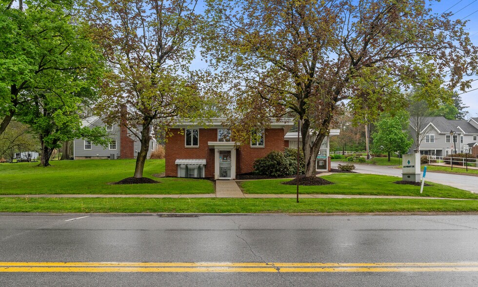 More Photos Of 400 W Butler St, Mercer Medical For Sale