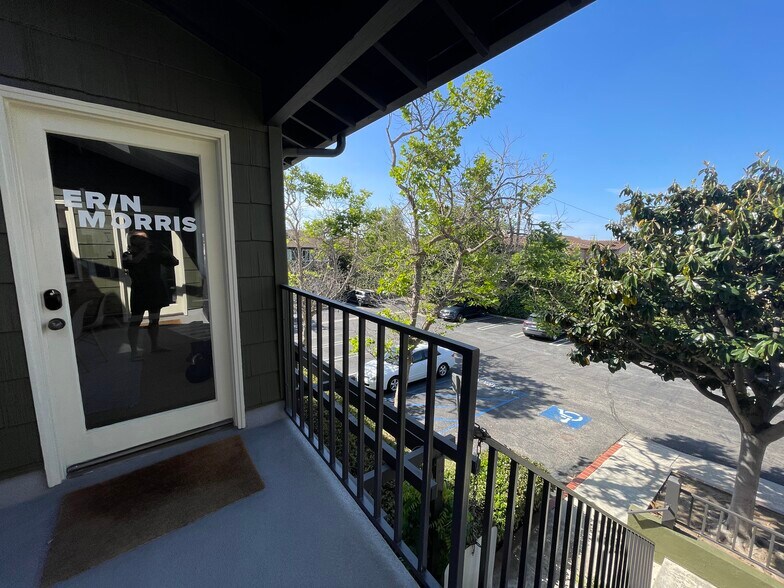 More Photos Of 2482 Newport Blvd, Costa Mesa Loft Creative Space For Lease
