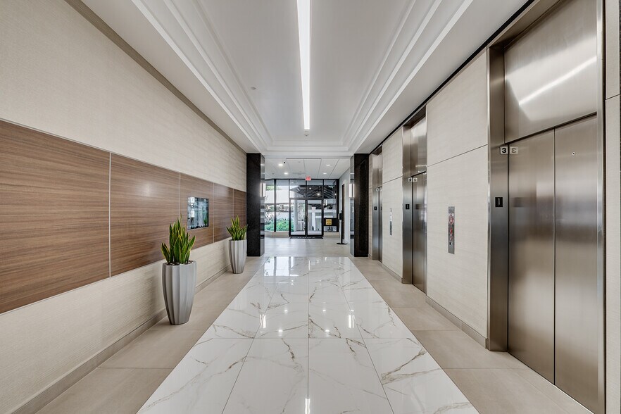 More Photos Of 7600 W Tidwell Rd, Houston Office For Lease