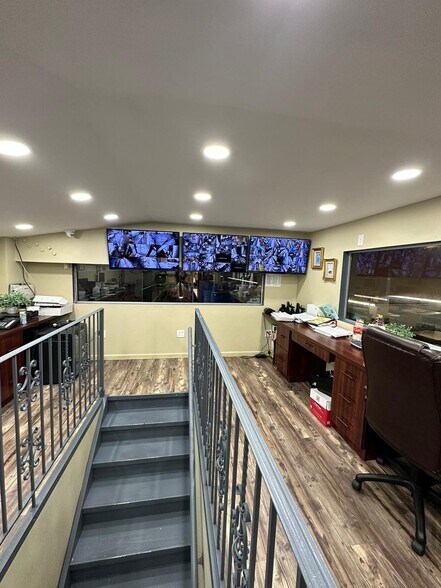More Photos Of 2343 Jerome Ave, Bronx Supermarket For Sale