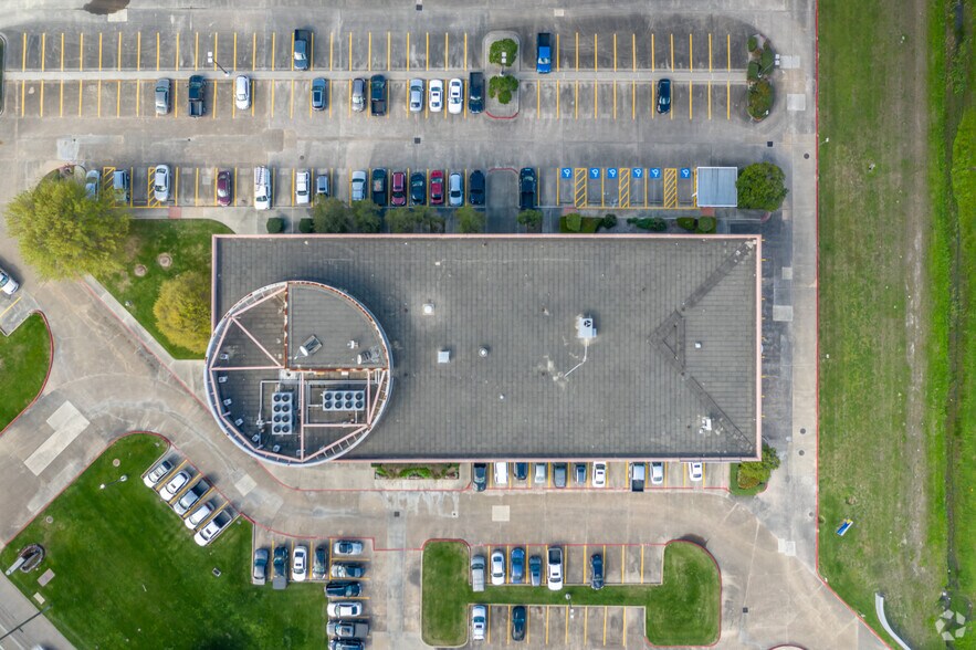 More Photos Of 8300 FM 1960 Rd W, Houston Office For Lease