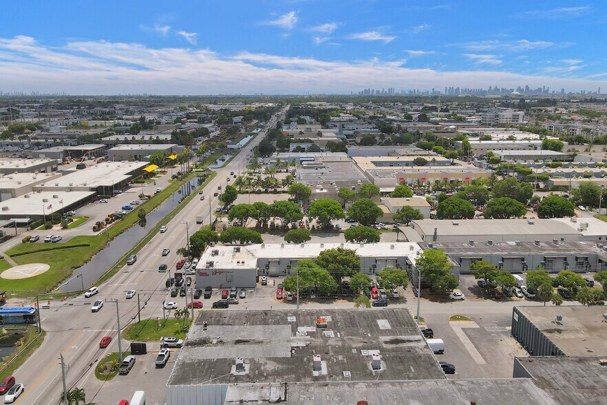 More Photos Of 5705-5785 NW 84th Ave, Miami Warehouse For Lease