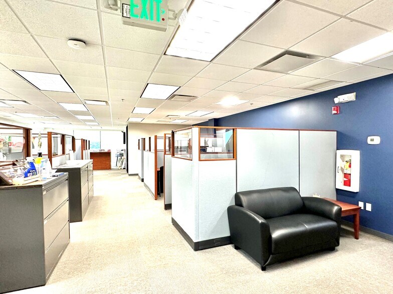 More Photos Of 707 E 80th Pl, Merrillville Office For Lease