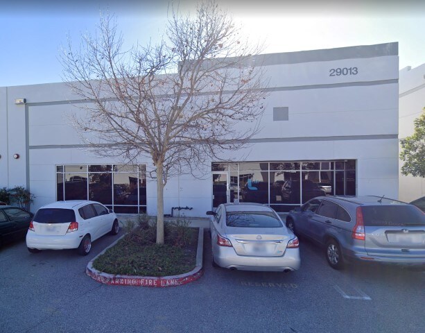 More Photos Of 29013 Avenue Penn, Valencia Light Distribution For Lease