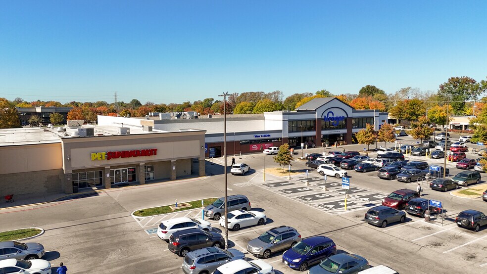 More Photos Of 2307-2375 Nicholasville Rd, Lexington Unknown For Lease