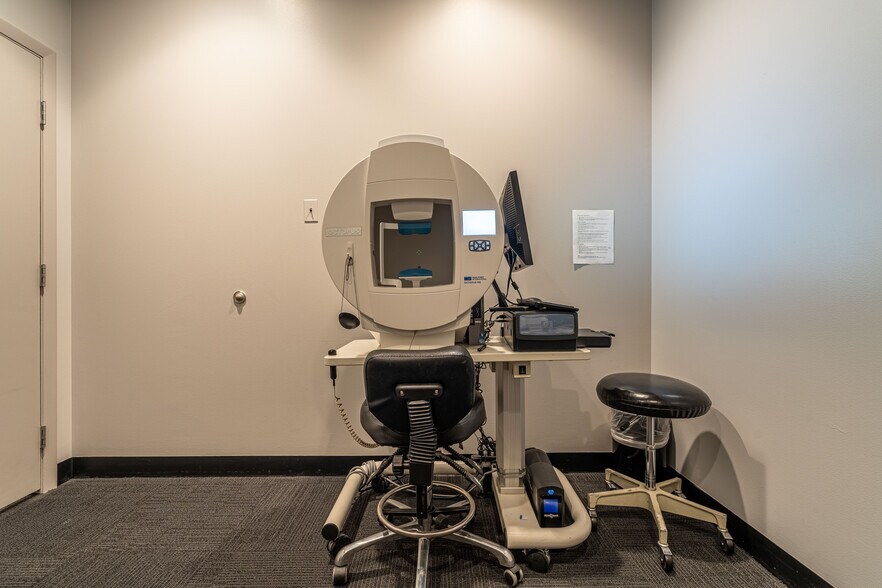 More Photos Of 111 N Wabash Ave, Chicago Medical For Lease