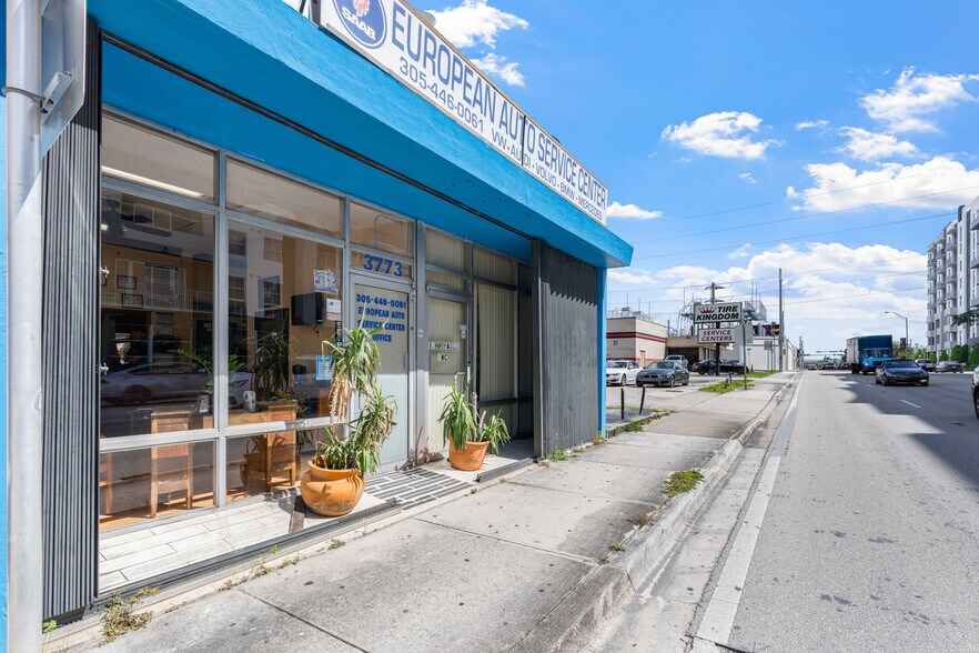 More Photos Of 3771 Bird Rd, Miami Storefront For Sale