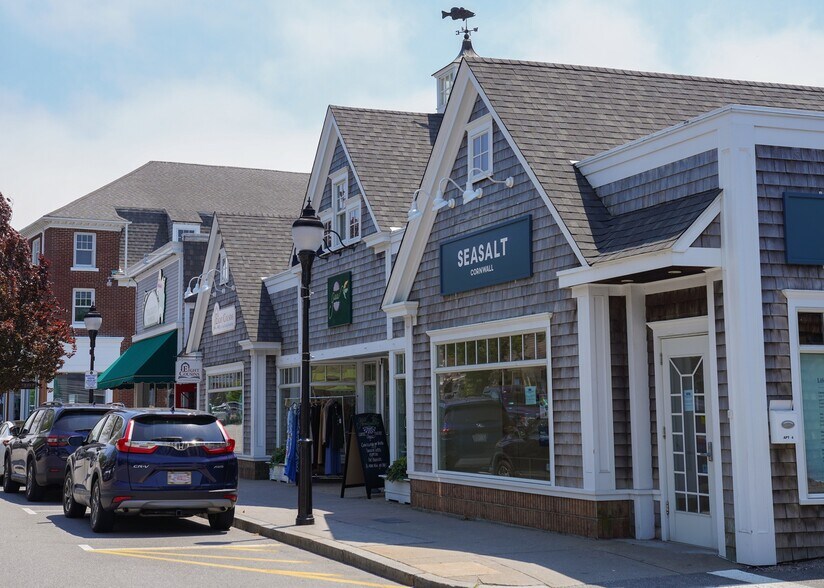 More Photos Of 199 Main St, Falmouth Storefront For Sale