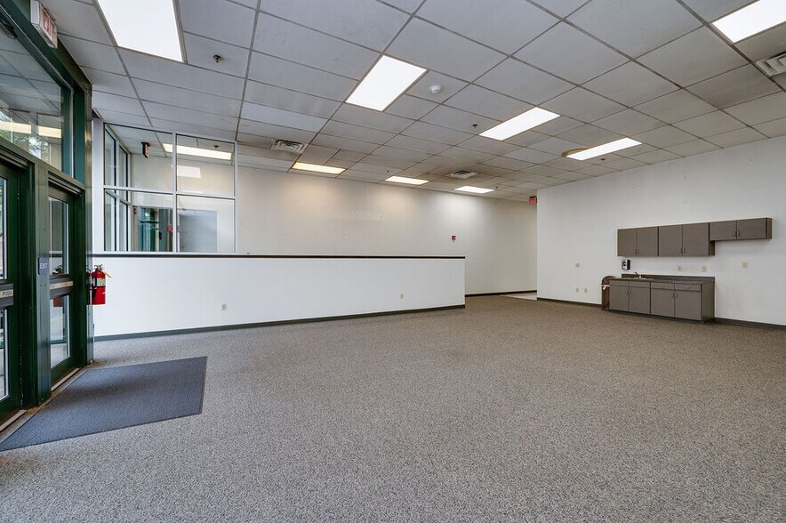 More Photos Of 722 Cherry St, Reading Storefront Retail Office For Lease