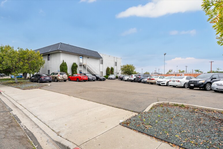 More Photos Of 7901 Vickers St, San Diego Medical For Lease