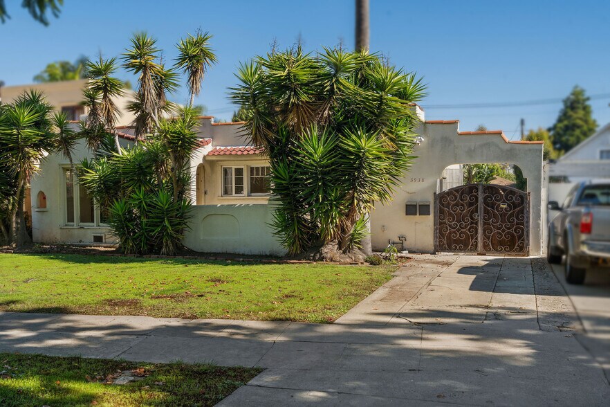 More Photos Of 3938 East Blvd, Los Angeles Multifamily For Sale