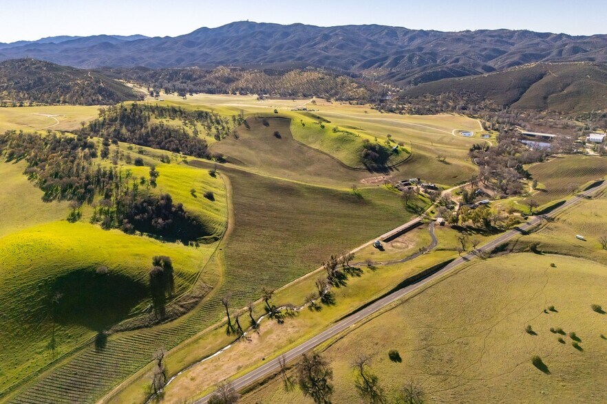 More Photos Of 535 Calf Canyon Hwy, Creston Winery Vineyard For Sale