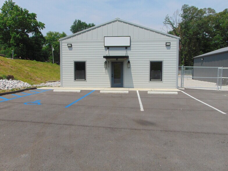 More Photos Of 001 Broadway Street, Florence Office For Sale