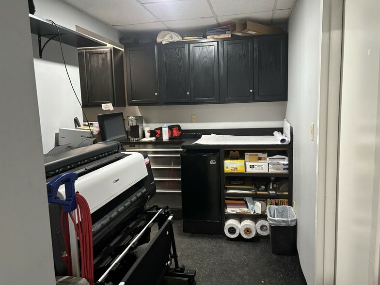 More Photos Of 1211 Commercial Park Dr, Tallahassee Warehouse For Sale