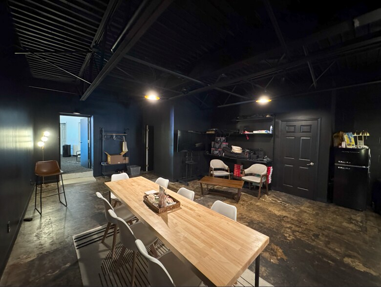 More Photos Of 8627 Hixson Pike, Hixson Unknown For Lease