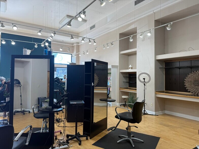 More Photos Of 507 Main St, Klamath Falls Storefront Retail Office For Sale