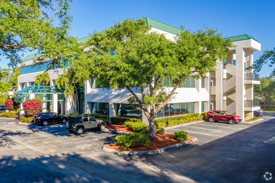 More Photos Of 9240 Bonita Beach Rd, Bonita Springs Medical For Lease