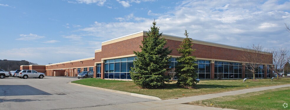More Photos Of 10201 Innovation Dr, Milwaukee Office For Lease