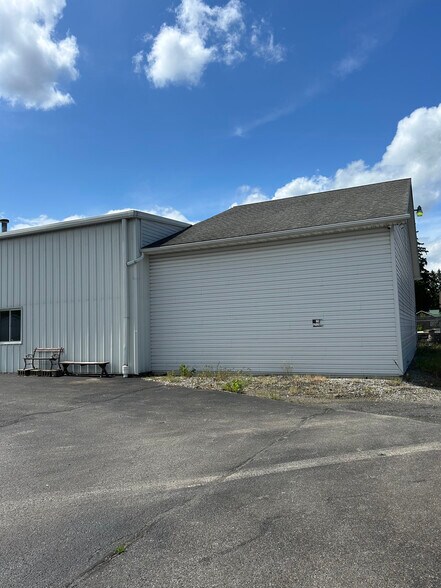 More Photos Of 205 Fleming St, Williamsport Self Storage For Lease