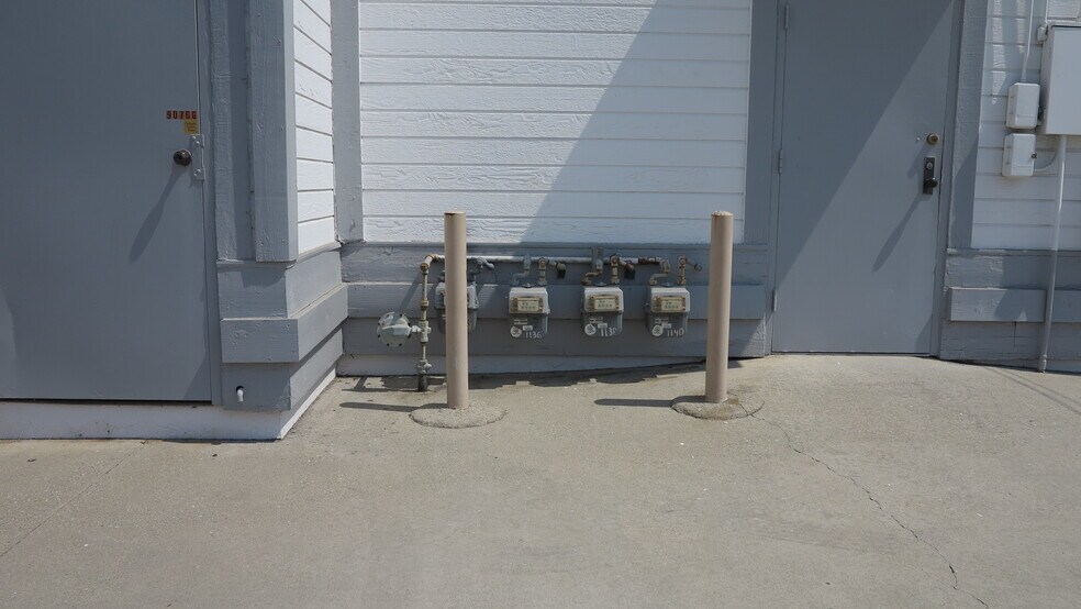 More Photos Of 1128-1164 Huntington Dr, Duarte Freestanding For Sale