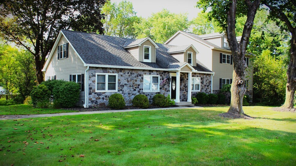 More Photos Of 205 State Route 31 N, Washington Office Residential For Sale