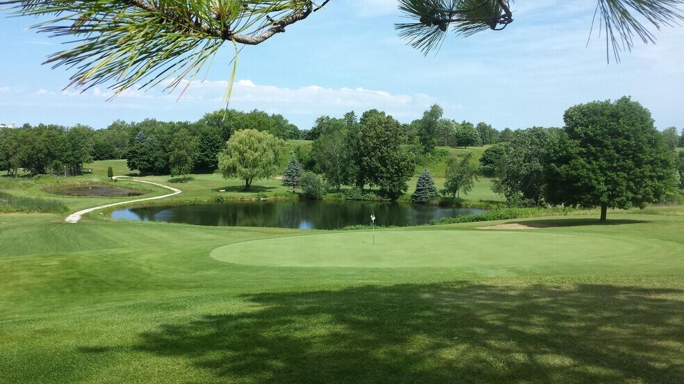 Primary Photo Of N2019 N River Rd, Campbellsport Golf Course Driving Range For Sale