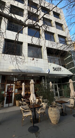 More Photos Of 5657 Wilshire Blvd, Los Angeles Office For Lease