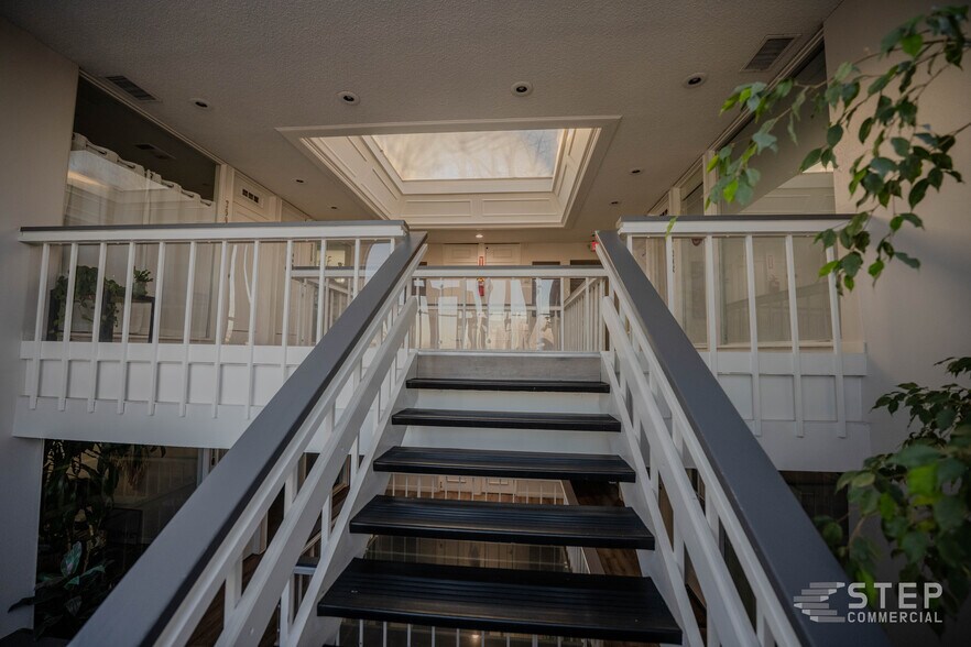 More Photos Of 1901 Kipling St, Lakewood Office For Sale