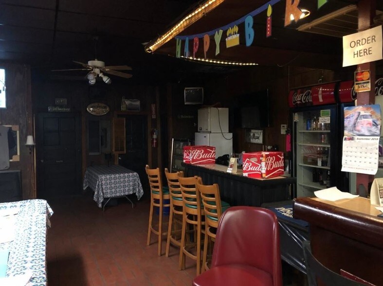 More Photos Of 1403 Michigan St, Hammond Bar For Sale
