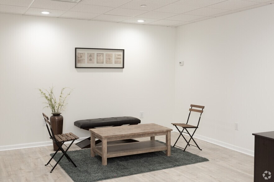 More Photos Of 725 River Rd, Edgewater Medical For Lease