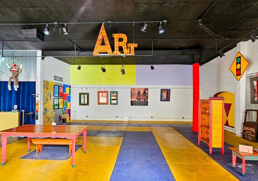 More Photos Of 79 Main St, Bisbee Storefront For Sale