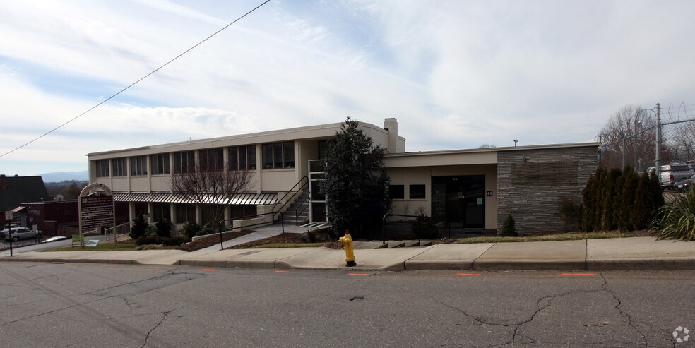 Primary Photo Of 40-44 N French Broad Ave, Asheville Medical For Lease
