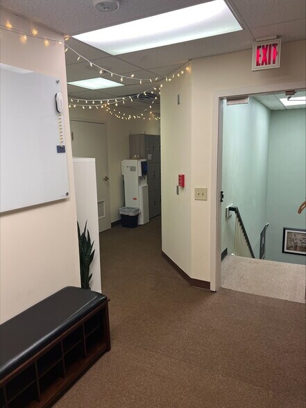 More Photos Of 860 E Swedesford Rd, Wayne Medical For Sale