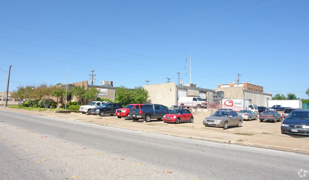 More Photos Of 507 S Main St, Fort Worth Flex For Sale