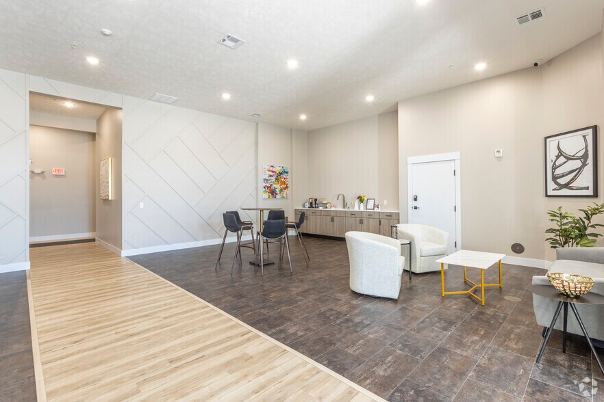 More Photos Of 2112 University Dr, Kearney Apartments For Lease