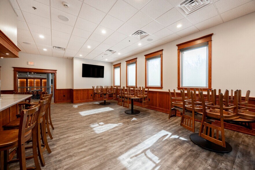 More Photos Of 1703 Pottstown Pike, Pottstown Restaurant For Sale
