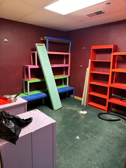 More Photos Of 1 Buffalo Ave, Concord Loft Creative Space For Sale