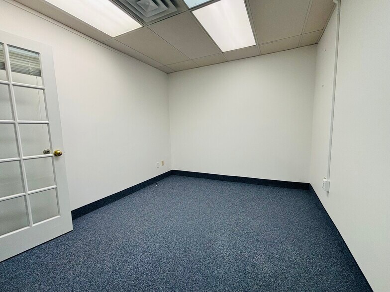 More Photos Of 789 Main St, Great Barrington Medical For Sale