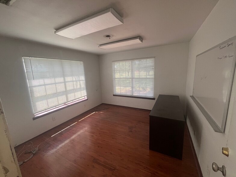 More Photos Of 3401 FM 78, McQueeney Manufacturing For Sale