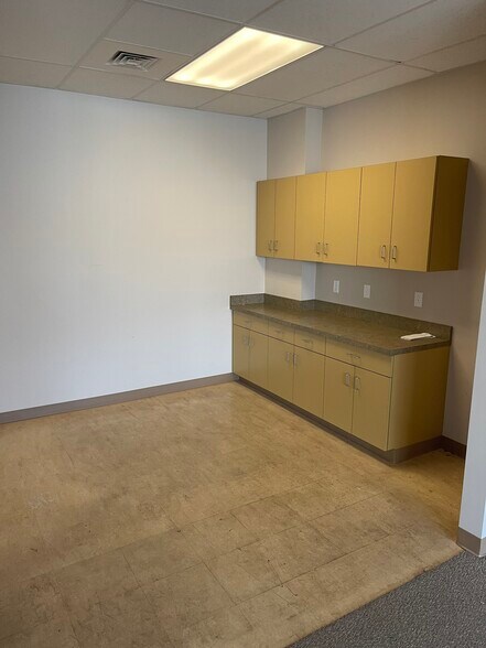 More Photos Of 1 E Broad St, Bethlehem Medical For Sale