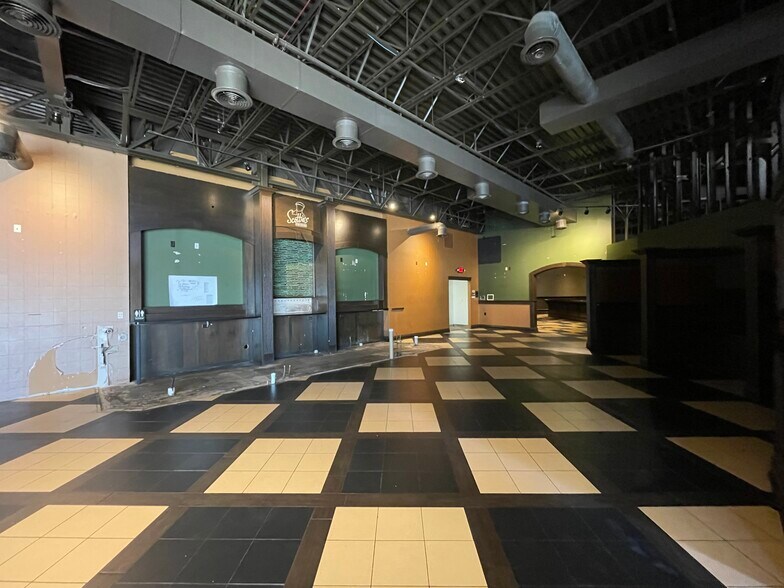 More Photos Of 1209-1279 Main St, Imperial General Retail For Lease