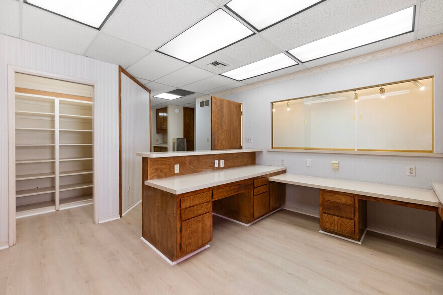 More Photos Of 361-397 N San Jacinto St, Hemet Medical For Sale