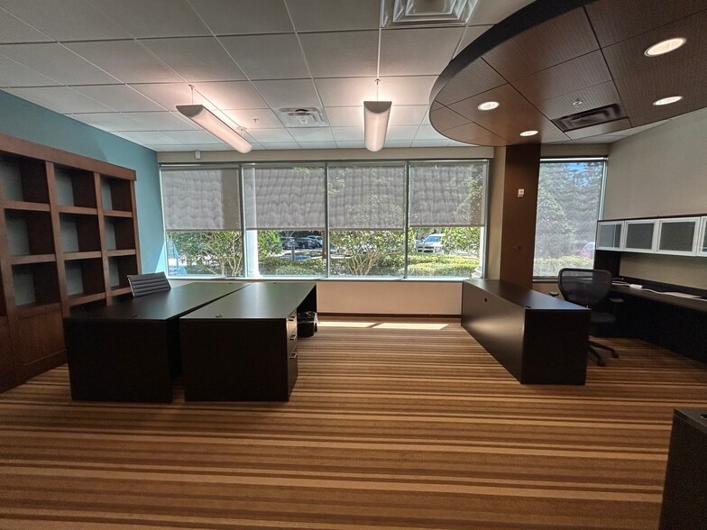 More Photos Of 4705 S Apopka Vineland Rd, Orlando Office For Lease