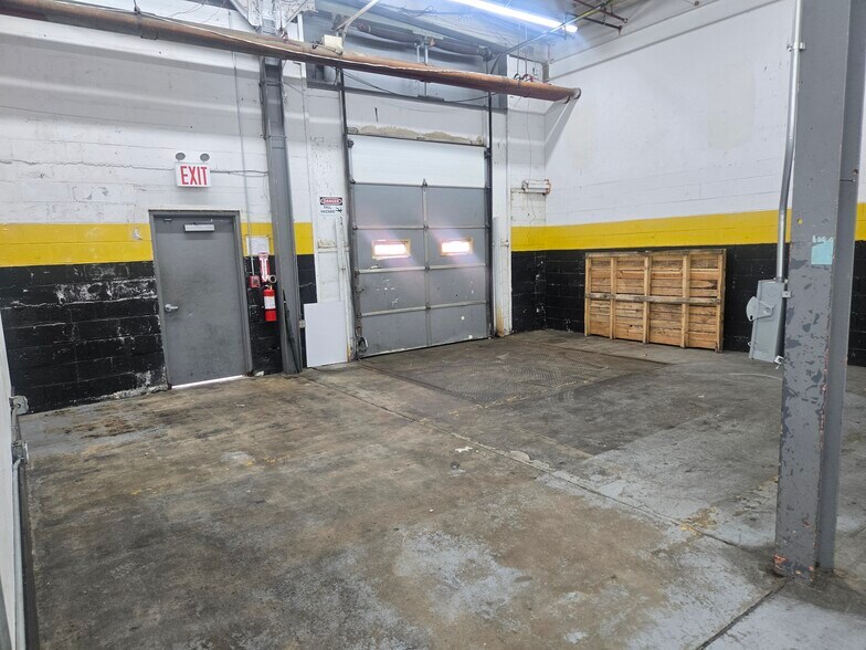 More Photos Of 59 Greenwood Ave, Midland Park Warehouse For Lease