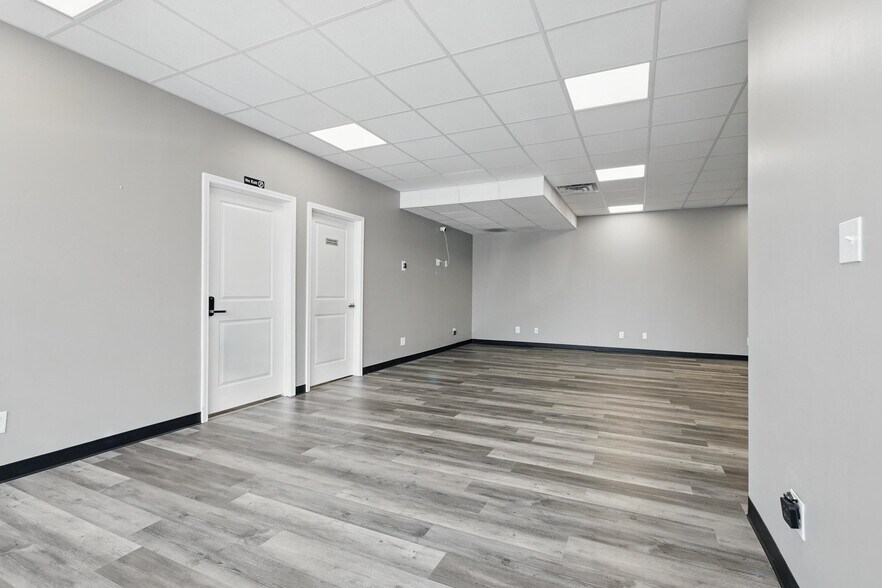 More Photos Of 581 E Cherry St, Troy Freestanding For Sale